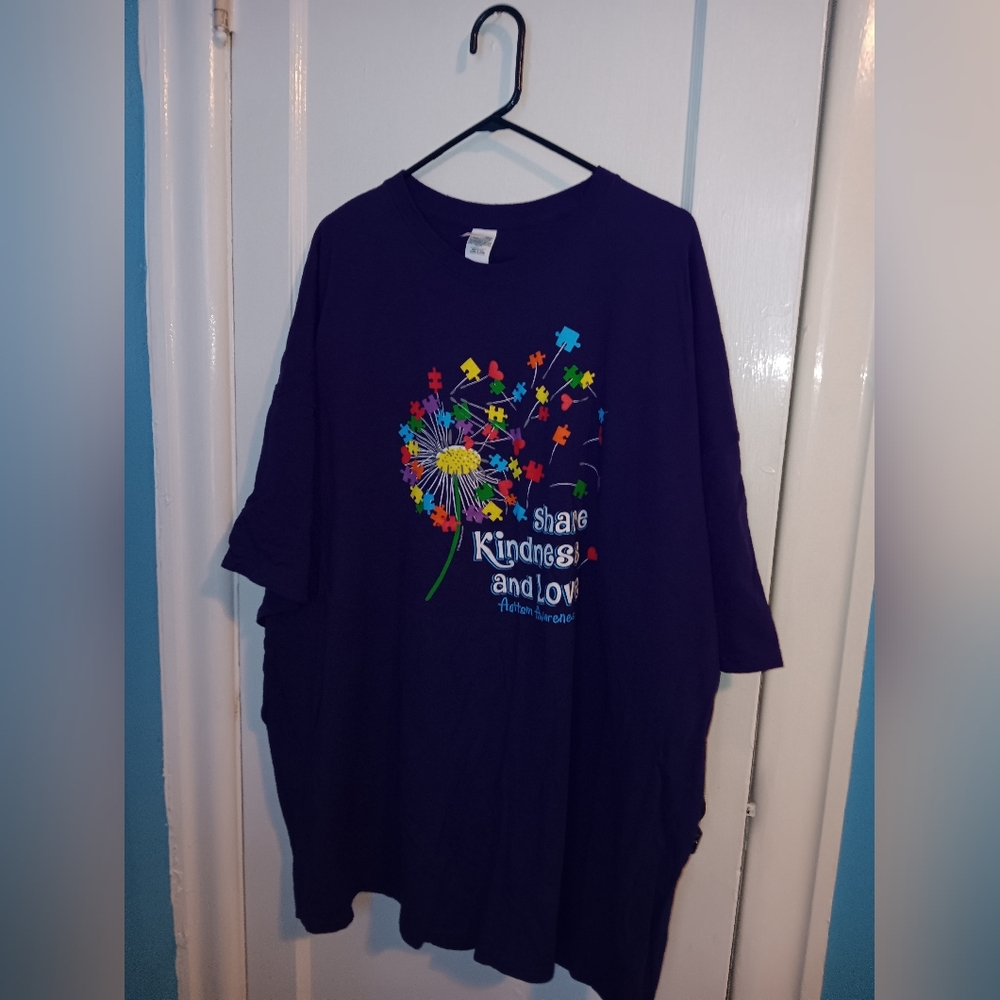 Autism Awareness Share Kindness and Love Gildan Heavy Cotton T-Shirt